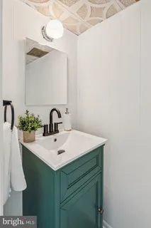 a view of a storage & utility room