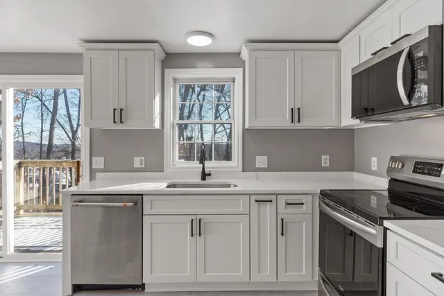 $399,900 | 24 Ashworth Terrace, Unit 24, Haverhill, MA 01832