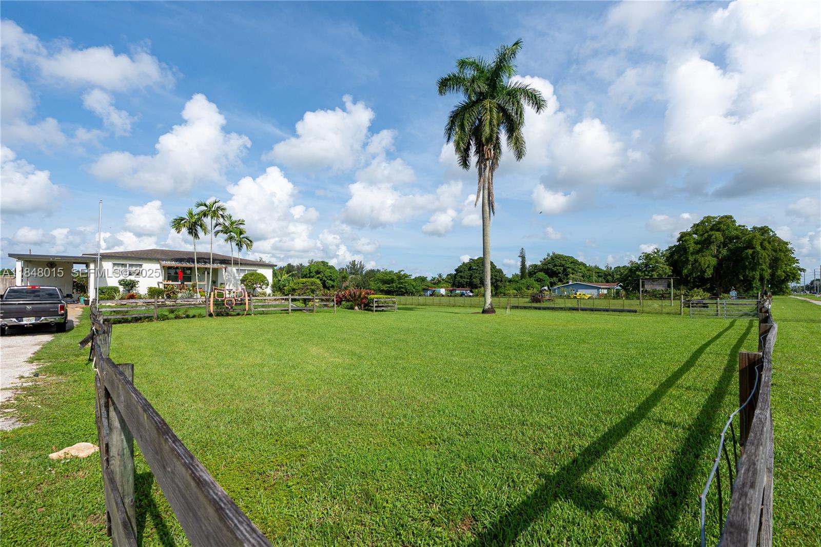 1921 Southwest 112th Avenue Davie, FL 33325 - Photo 3 of 27