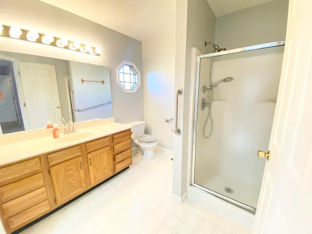 $184,900 | 208 Enterprise Street, Lynn, IN 47355