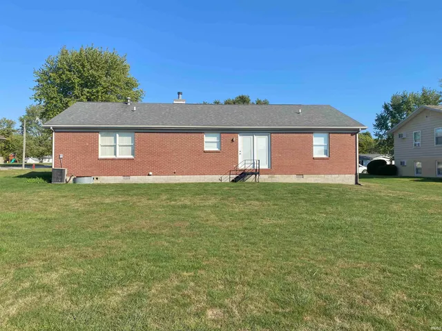 $184,900 | 208 Enterprise Street, Lynn, IN 47355