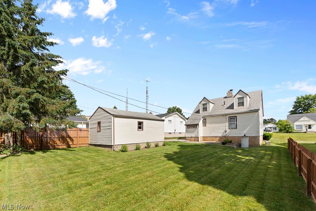 964 Lilly Road Alliance, OH 44601 - Photo 3 of 46 Gallery Image 3