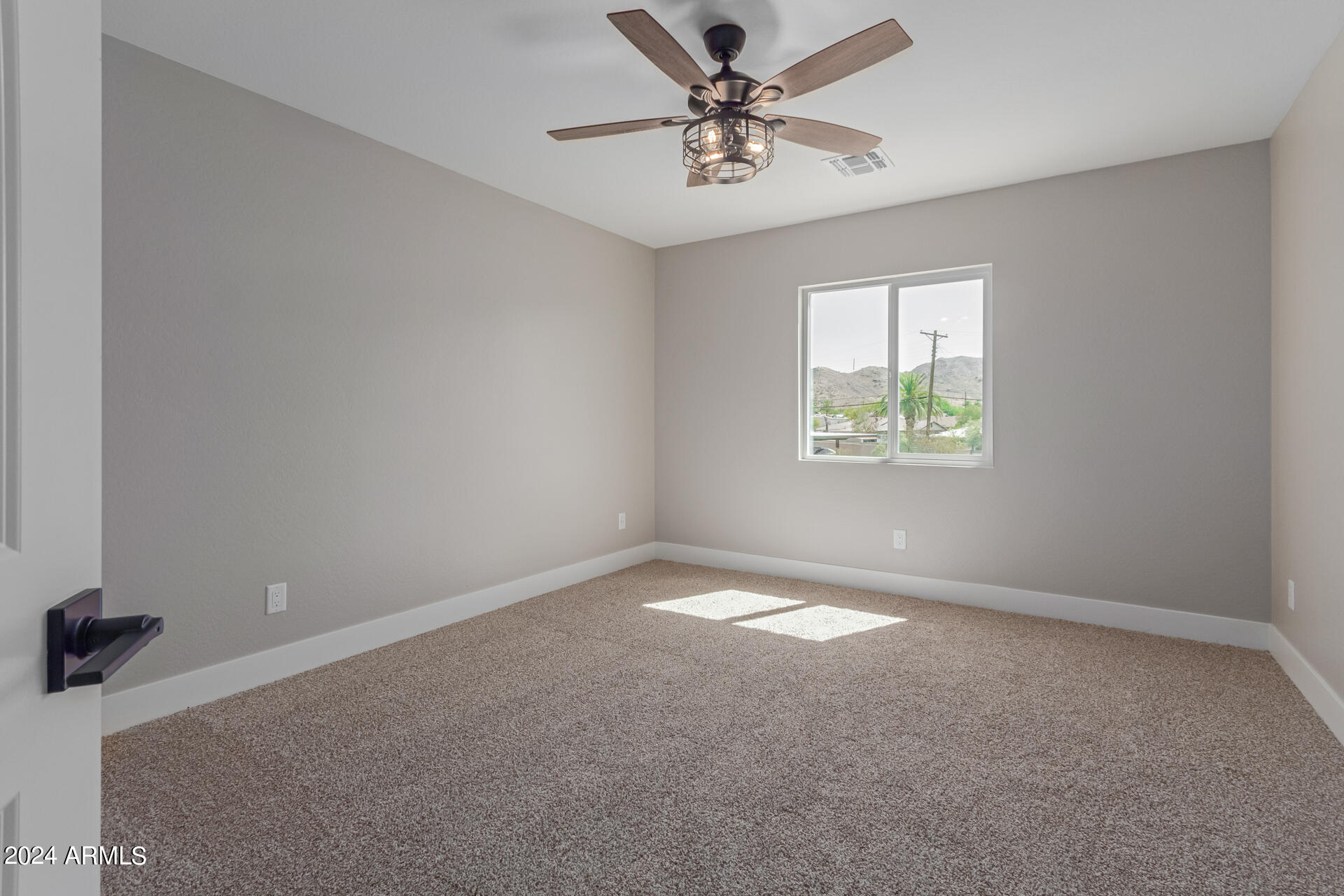 825 West Dobbins Road Phoenix, AZ 85041 - Photo 19 of 62 22 - Dobbins