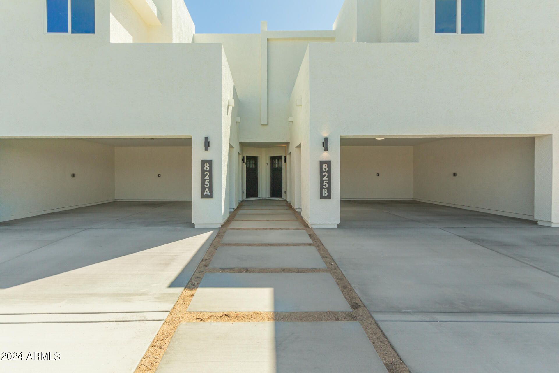 825 West Dobbins Road Phoenix, AZ 85041 - Photo 3 of 62 05 - Dobbins