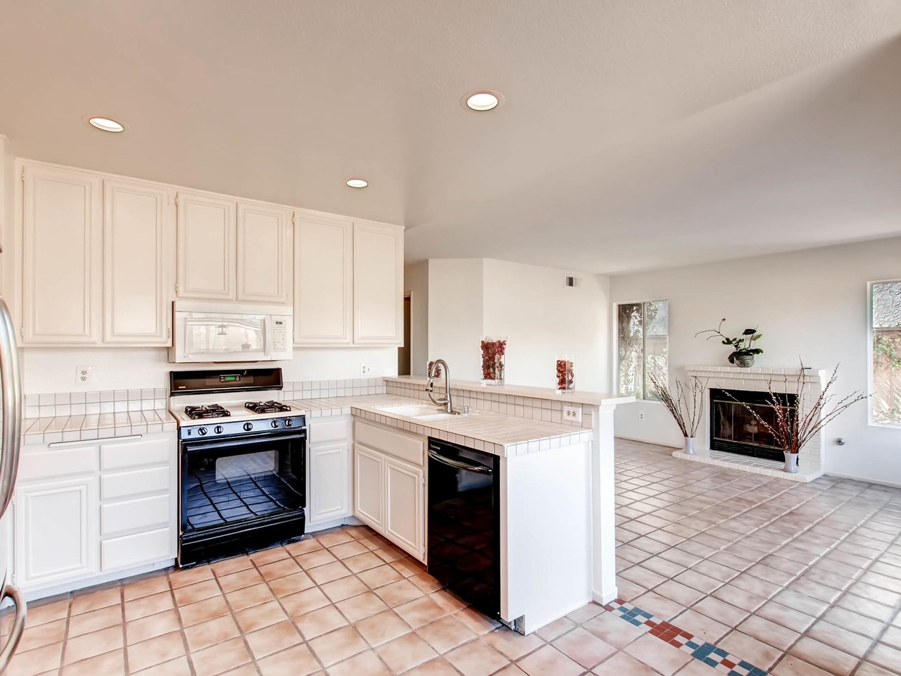 1508 Promontory Ridge Way Vista, CA 92081 - Photo 8 of 23