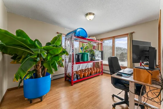 $599,000 | 28890 County 25 South, Peterson, MN 55962