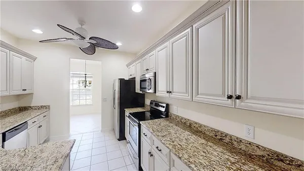$3,150 | 2200 Arielle Drive, Unit 1005, Naples, FL 34109