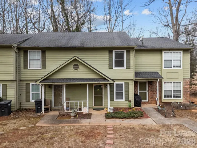 $1,450 | 4051 Briarhill Drive, Charlotte, NC 28215