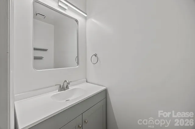 $1,450 | 4051 Briarhill Drive, Charlotte, NC 28215