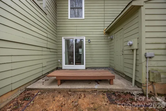 $1,450 | 4051 Briarhill Drive, Charlotte, NC 28215