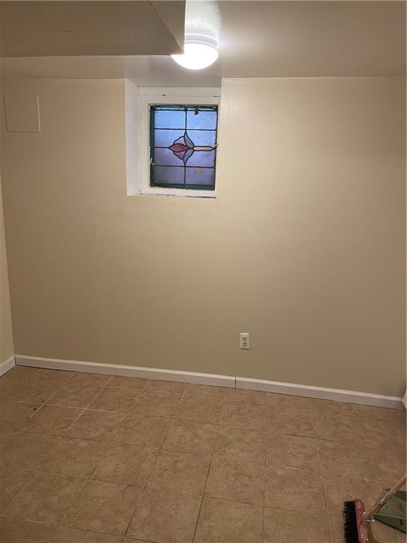 1423 Schenectady Avenue Brooklyn, NY 11203 - Photo 22 of 45 a view of small space