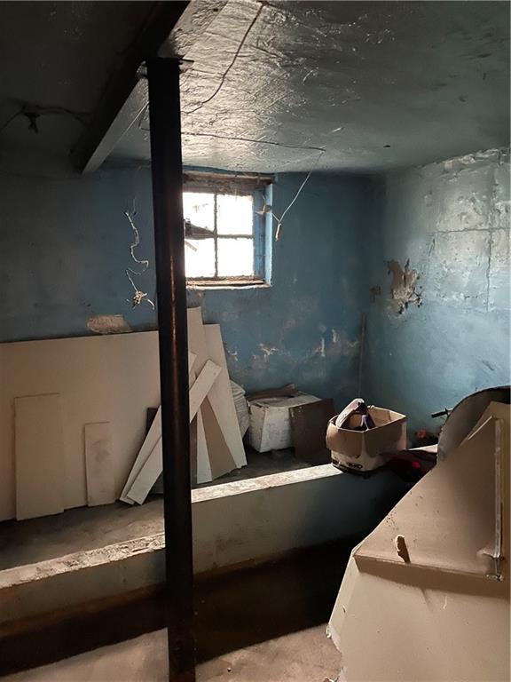 1423 Schenectady Avenue Brooklyn, NY 11203 - Photo 26 of 45 a living room with furniture