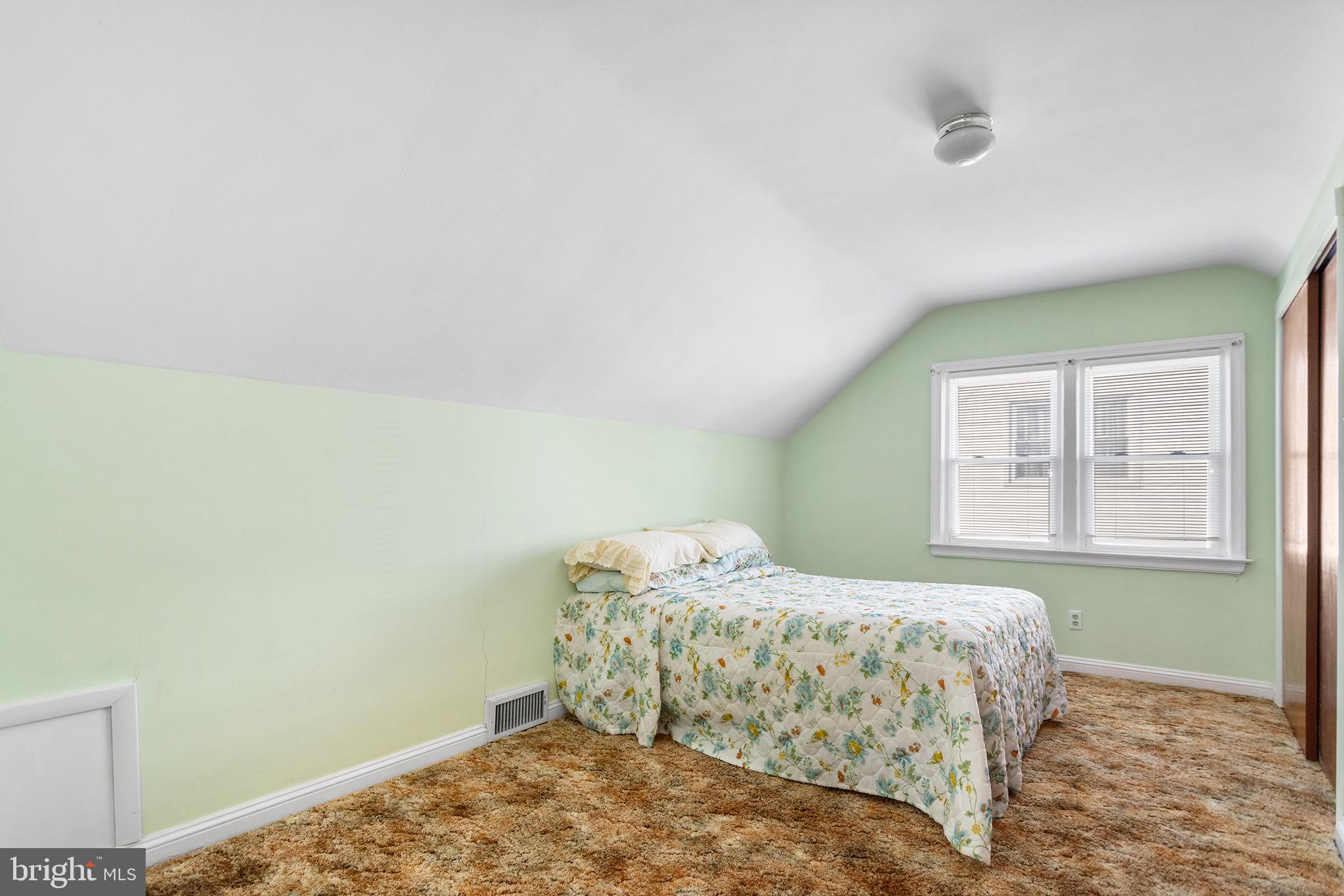 421 Lawrence Road Havertown, PA 19083 - Photo 13 of 26