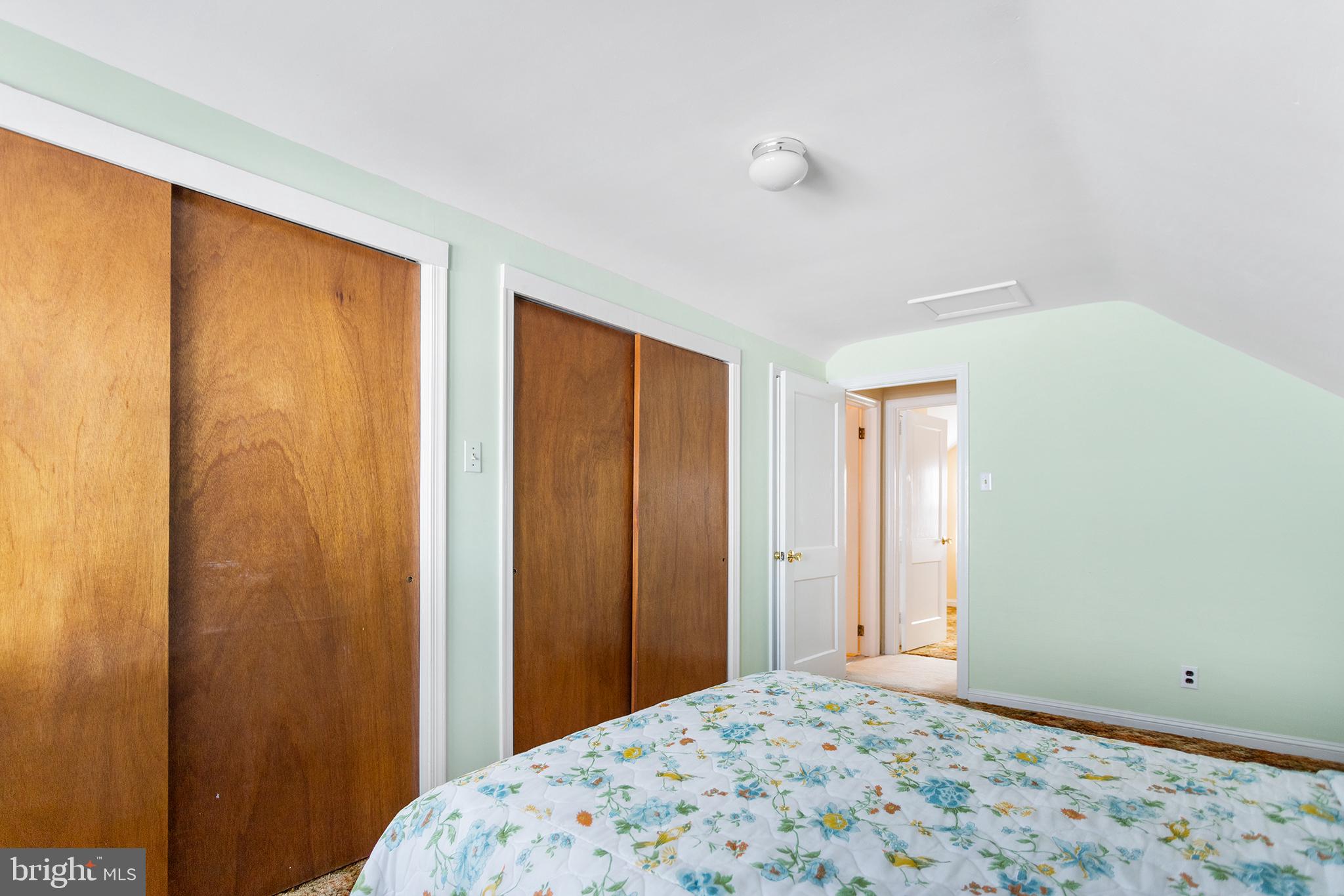 421 Lawrence Road Havertown, PA 19083 - Photo 14 of 26