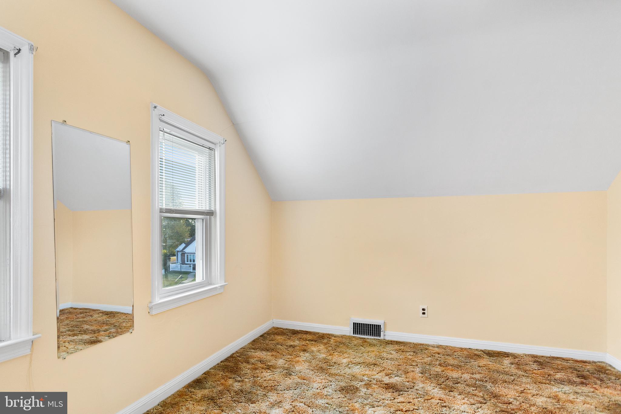 421 Lawrence Road Havertown, PA 19083 - Photo 17 of 26