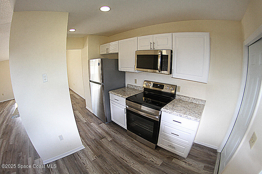 6373 Hunt Road Cocoa, FL 32927 - Photo 5 of 24 04