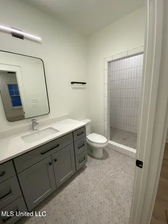 $2,400 | 2441 Memphis Street, Unit 3, Hernando, MS 38632