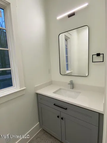 $2,500 | 2441 Memphis Street, Unit 3, Hernando, MS 38632