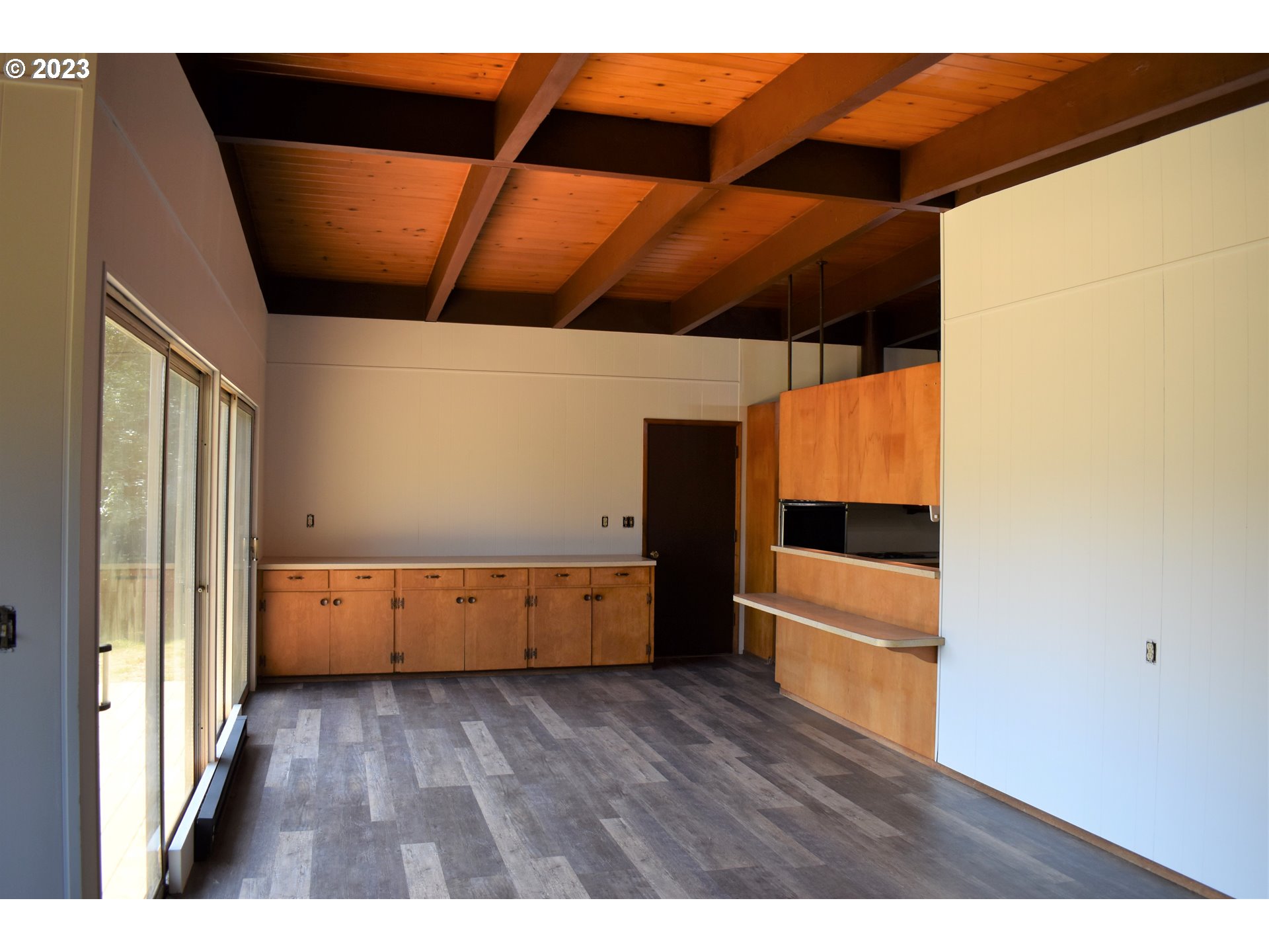 95144 Marchmont Road Gold Beach, OR 97444 - Photo 5 of 34 a view of utility room