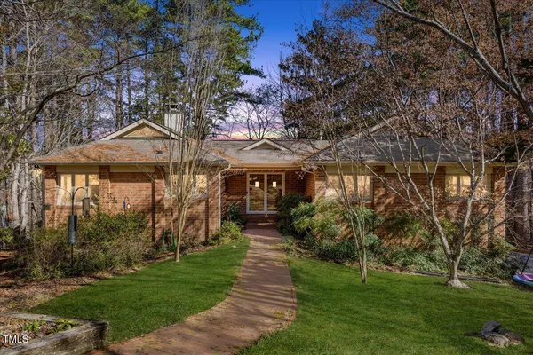 $2,500 | 108 Campbell Lane, Chapel Hill, NC 27514