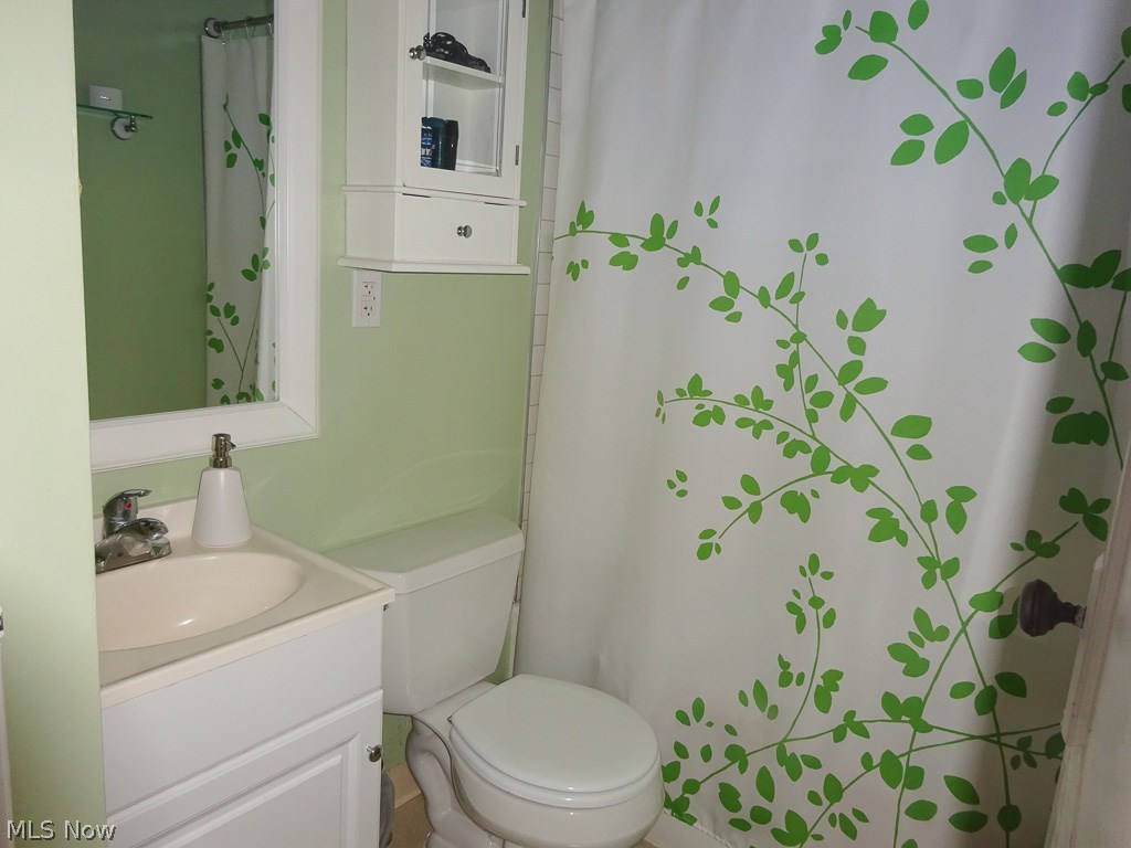 9680 Webster Road Strongsville, OH 44136 - Photo 9 of 18