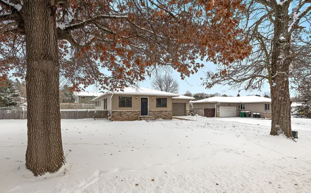 $299,000 | 1018 Mulberry Street, Taylors Falls, MN 55084