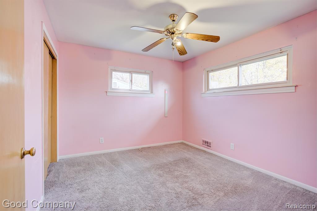 28356 Ridgebrook Road Farmington Hills, MI 48334 - Photo 23 of 44