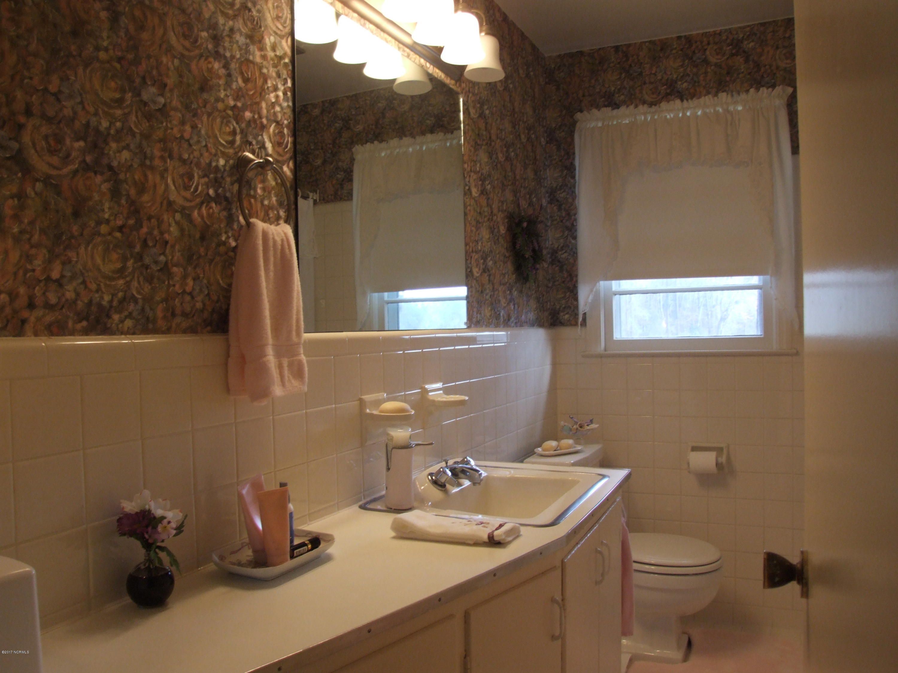 943 Oak Grove Road Pollocksville, NC 28573 - Photo 19 of 27 DSCF2002