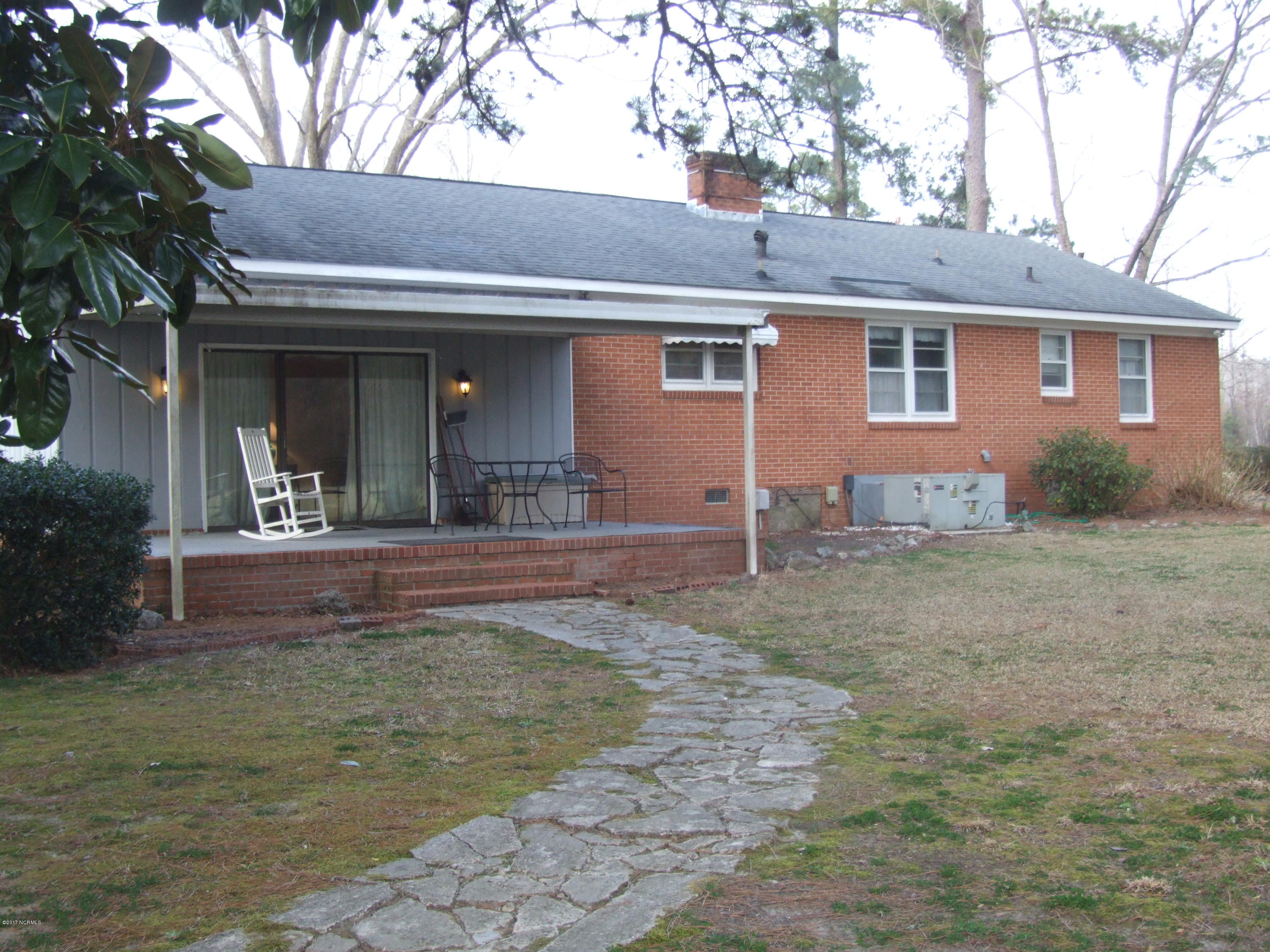 943 Oak Grove Road Pollocksville, NC 28573 - Photo 2 of 27 DSCF2028