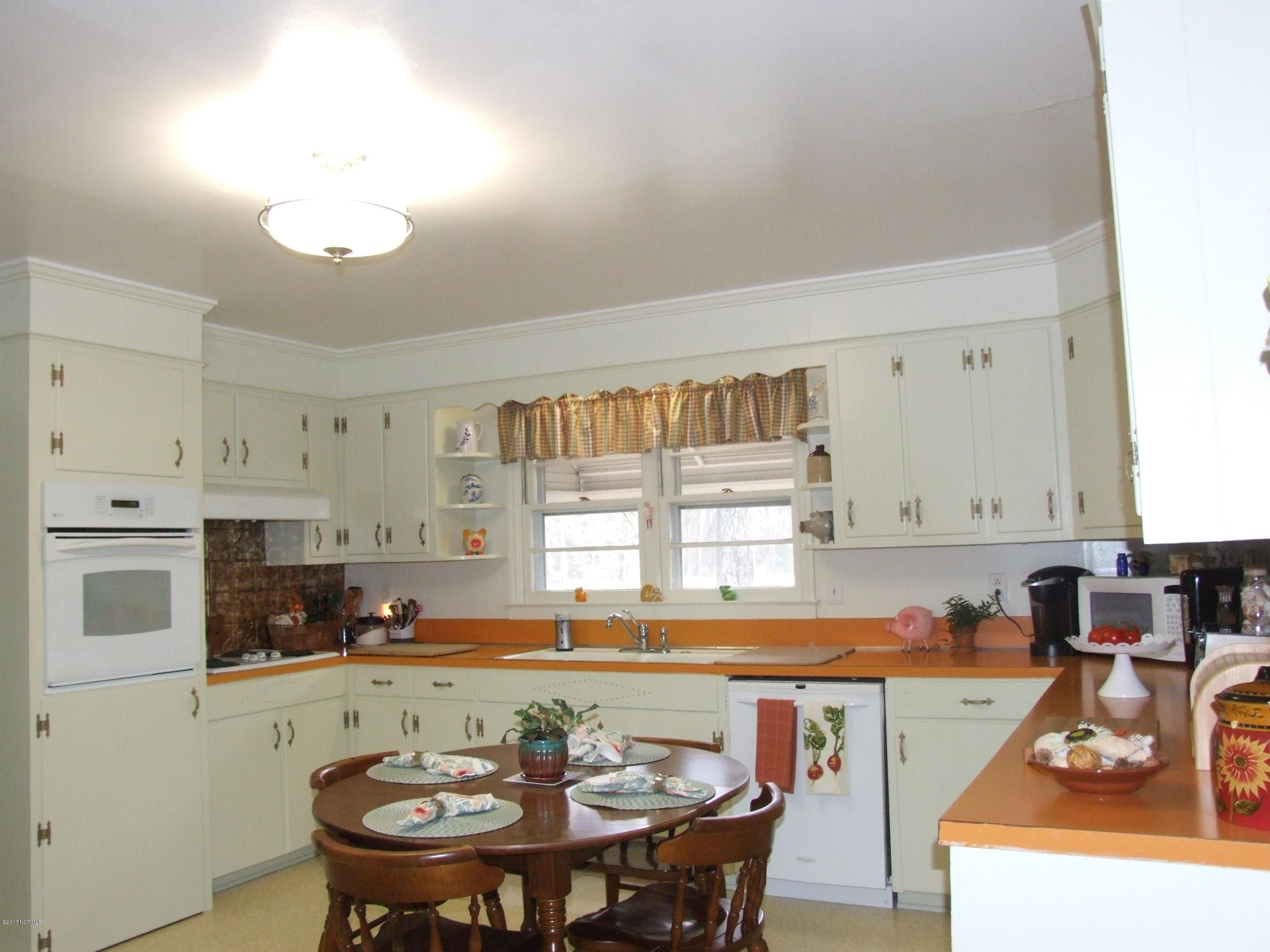 943 Oak Grove Road Pollocksville, NC 28573 - Photo 3 of 27 DSCF2010