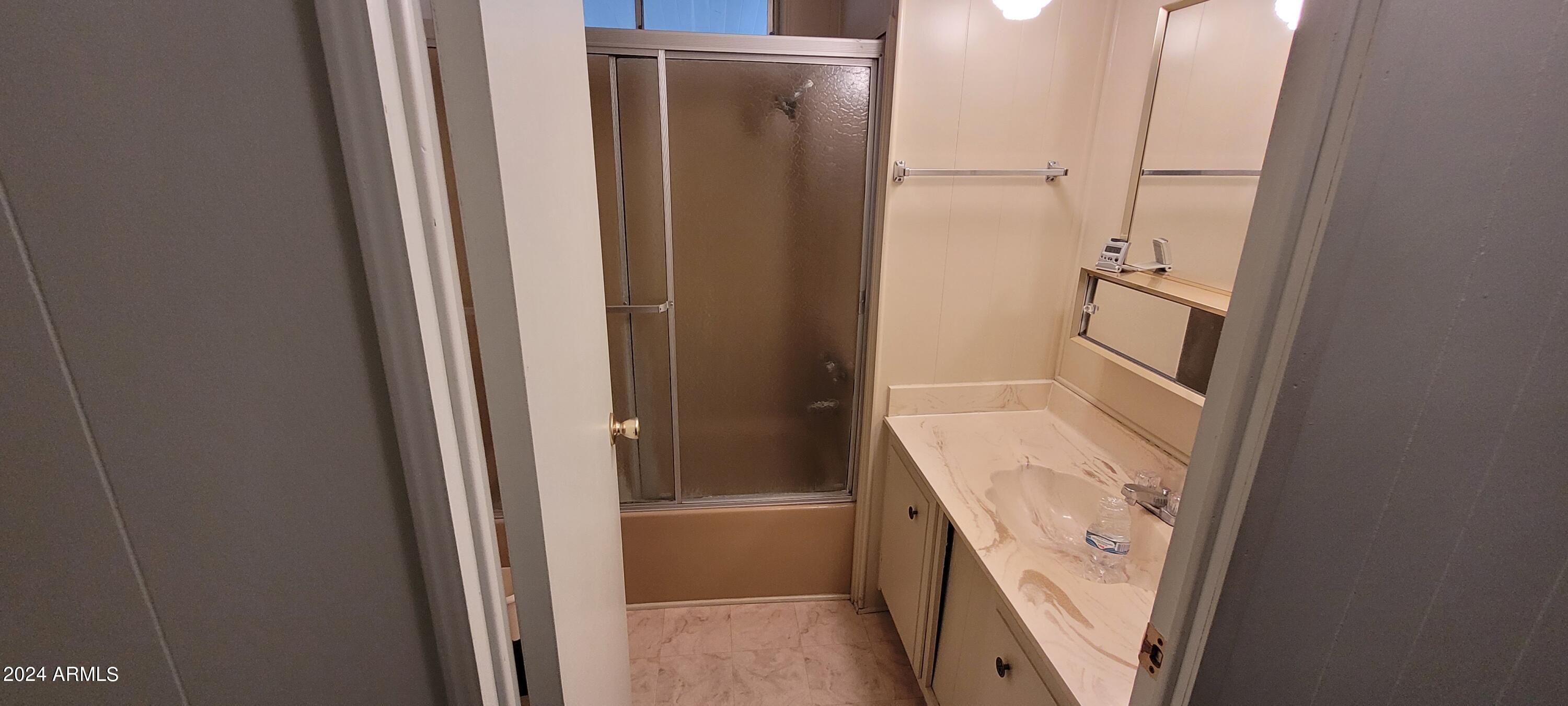 44 South Hawes Road, Unit C16 Mesa, AZ 85208 - Photo 15 of 16 Hall Bathroom