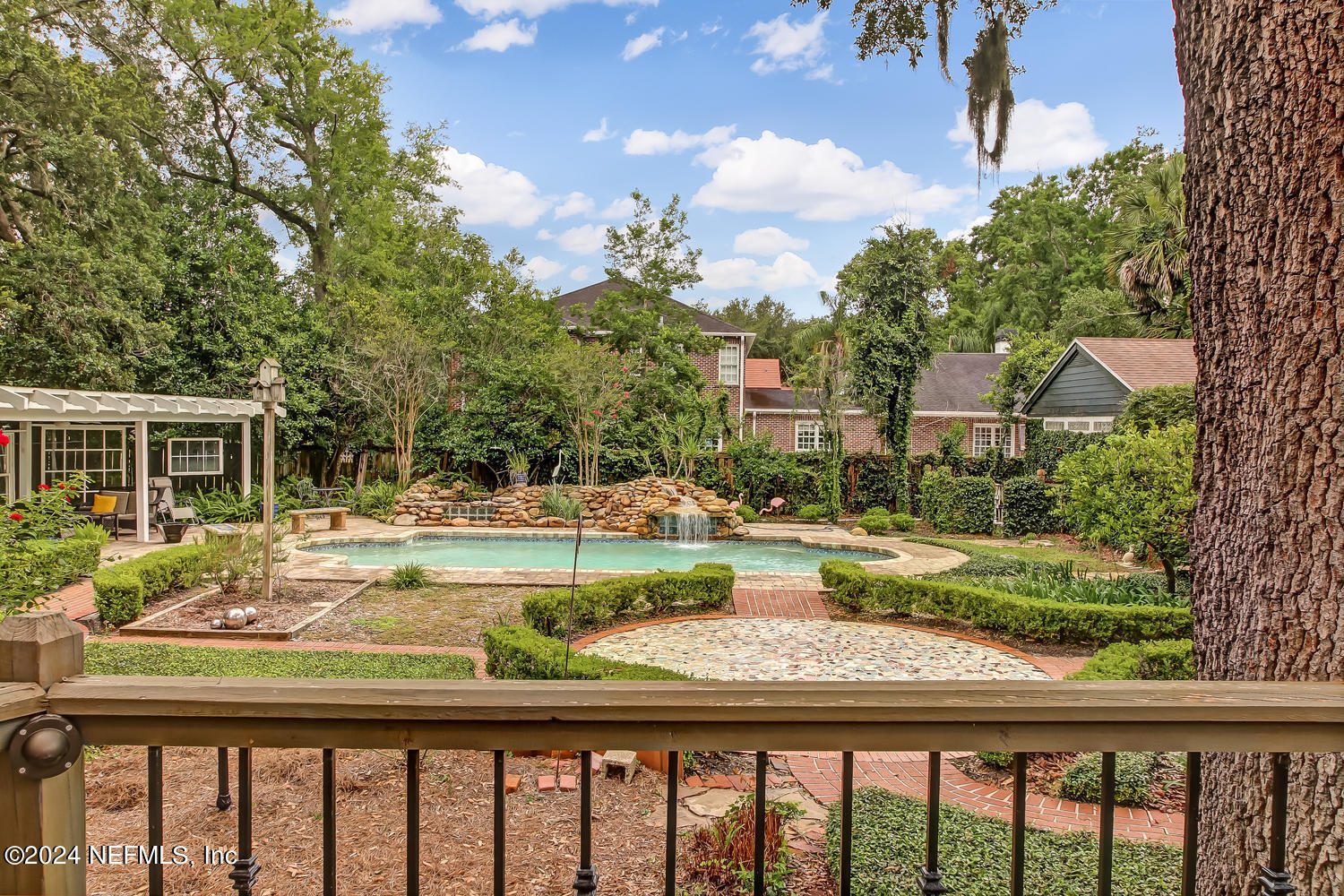 2344 Laurel Road Jacksonville, FL 32207 - Photo 4 of 10 2344 Laurel Rd Jacksonville FL-large-069