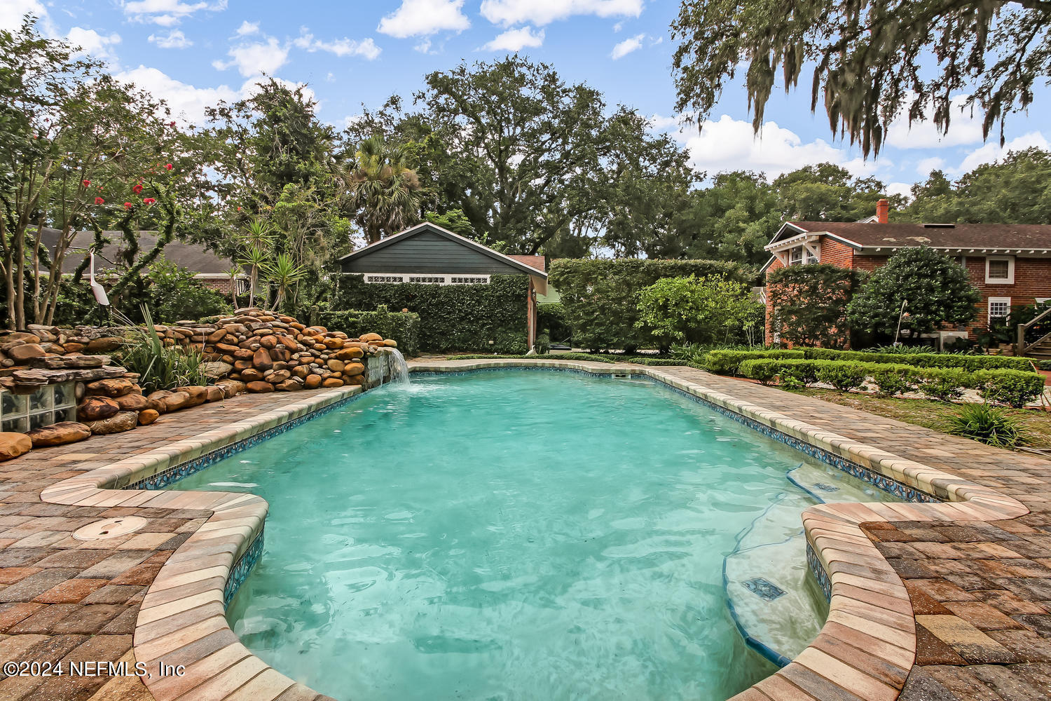 2344 Laurel Road Jacksonville, FL 32207 - Photo 5 of 10 2344 Laurel Rd Jacksonville FL-large-075