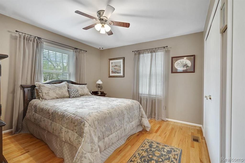 2264 Manchester Road Birmingham, MI 48009 - Photo 10 of 24