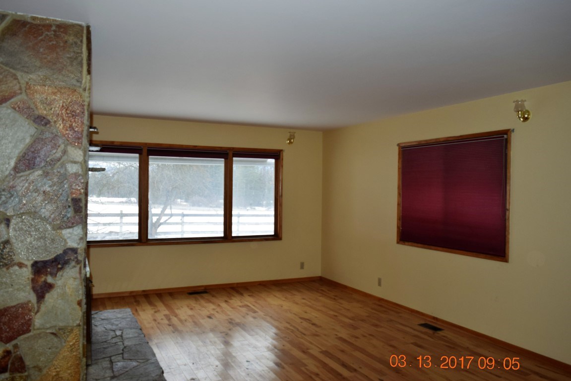 929 Mingo Mountain Road Kettle Falls, WA 99141 - Photo 3 of 20 Gallery Image 3