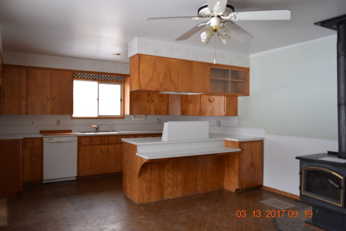 929 Mingo Mountain Road Kettle Falls, WA 99141 - Photo 5 of 20 Gallery Image 5