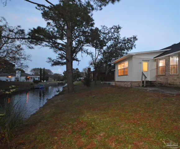 $278,000 | 521 Long Lake Drive, Pensacola, FL 32506