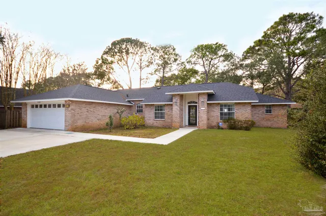 $278,000 | 521 Long Lake Drive, Pensacola, FL 32506