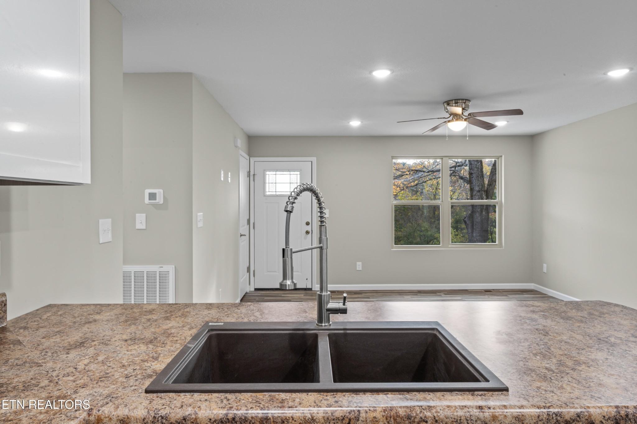 329 Blacks Ferry Road Knoxville, TN 37931 - Photo 11 of 35