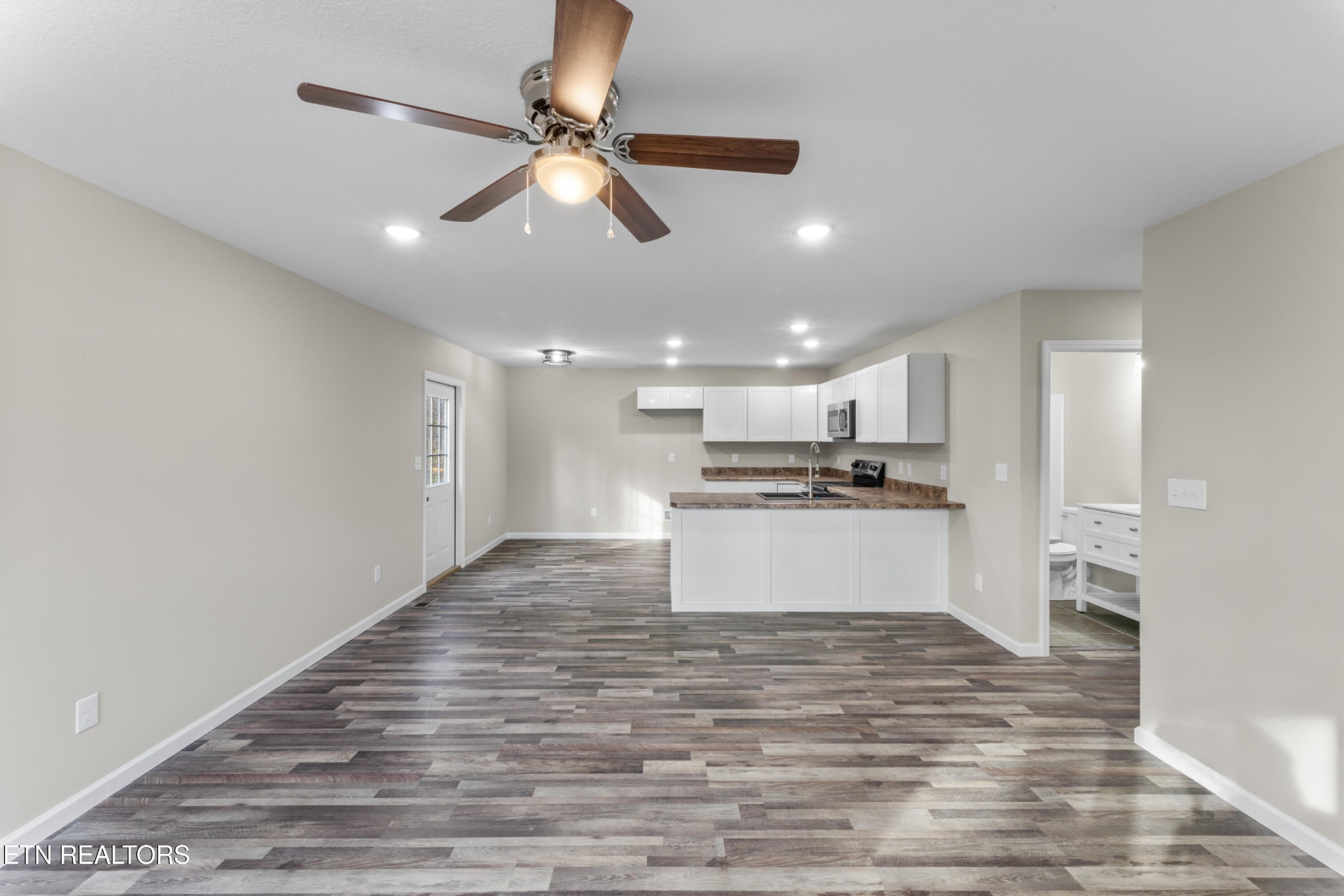 329 Blacks Ferry Road Knoxville, TN 37931 - Photo 4 of 35