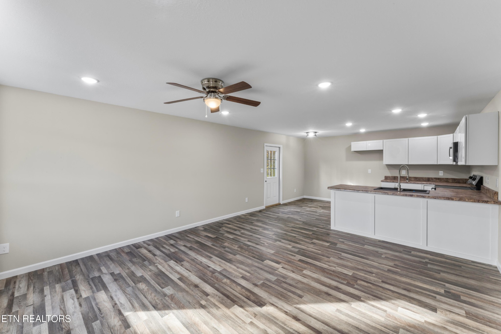 329 Blacks Ferry Road Knoxville, TN 37931 - Photo 5 of 35