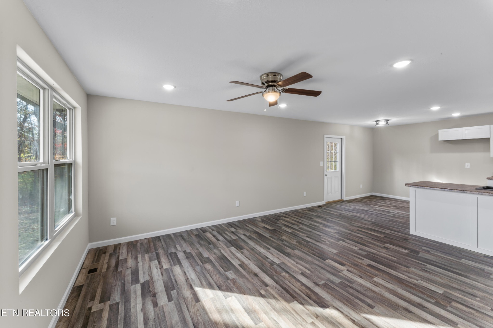 329 Blacks Ferry Road Knoxville, TN 37931 - Photo 6 of 35