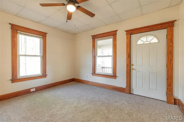 $99,900 | 402 South Washington Street, Bunker Hill, IL 62014