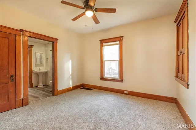 $99,900 | 402 South Washington Street, Bunker Hill, IL 62014