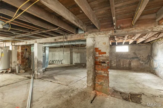 $99,900 | 402 South Washington Street, Bunker Hill, IL 62014