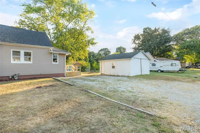 $99,900 | 402 South Washington Street, Bunker Hill, IL 62014