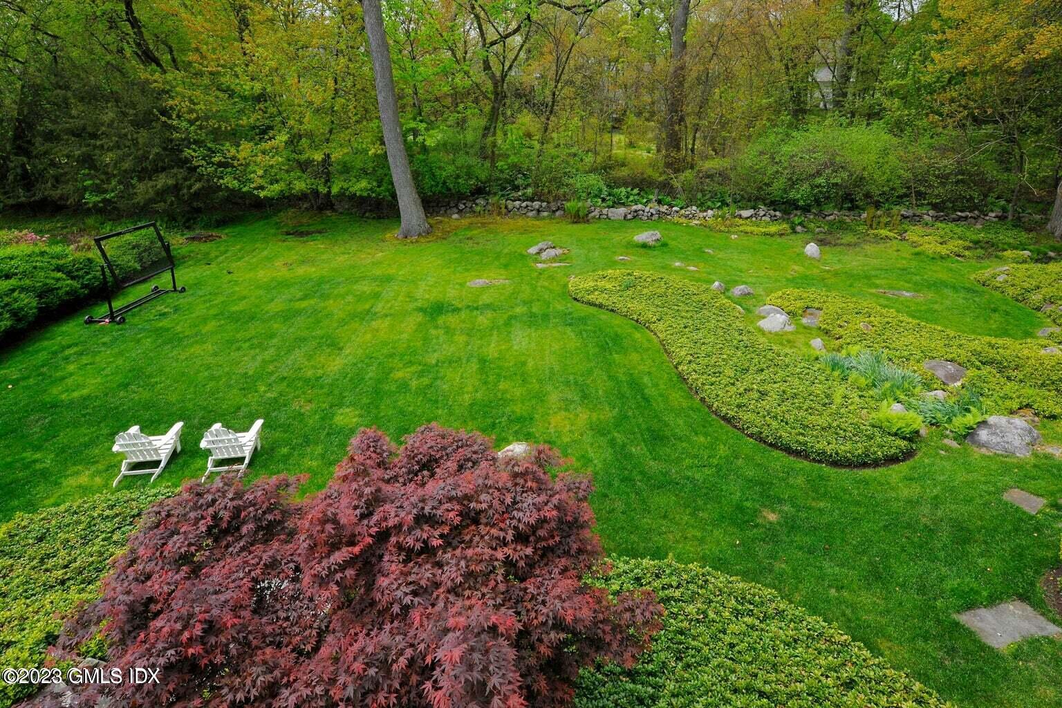 16 Crescent Road Riverside, CT 06878 - Photo 27 of 33 a view of an outdoor space and a yard