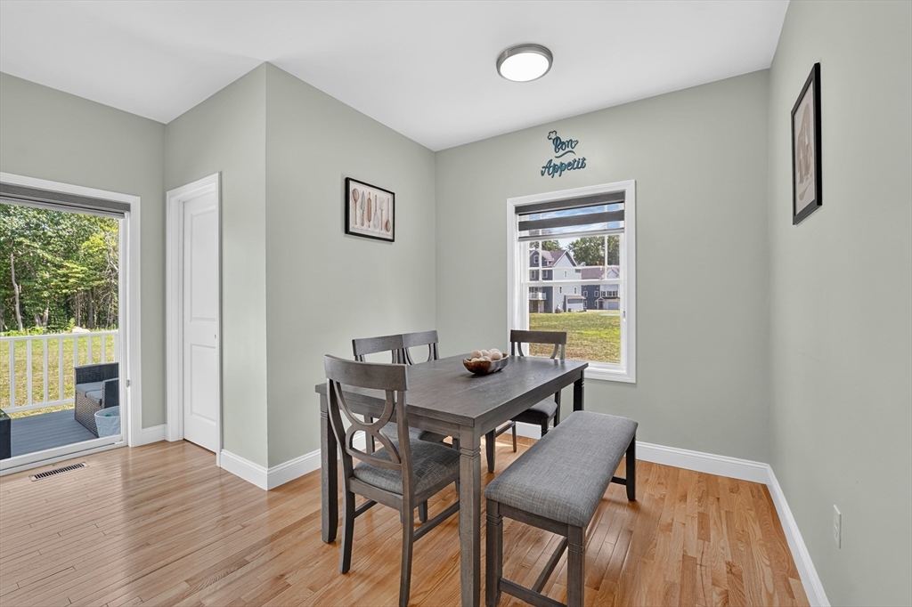 4 Jackson Road, Unit 4 North Chelmsford, MA 01863 - Photo 13 of 38