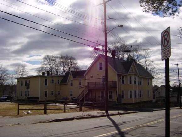 121-127 Tarrytown Road Manchester, NH 03109 - Photo 1 of 6