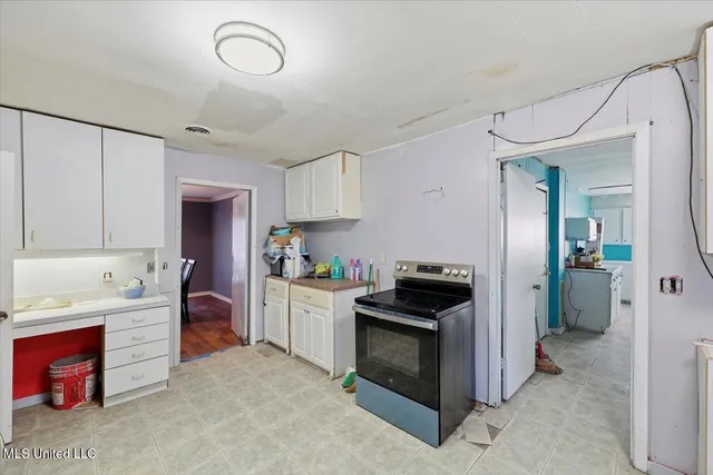 $165,000 | 927 Royal Oak Drive, Jackson, MS 39209